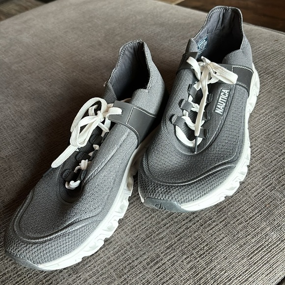 Gray nautica tennis shoes - Picture 3 of 5